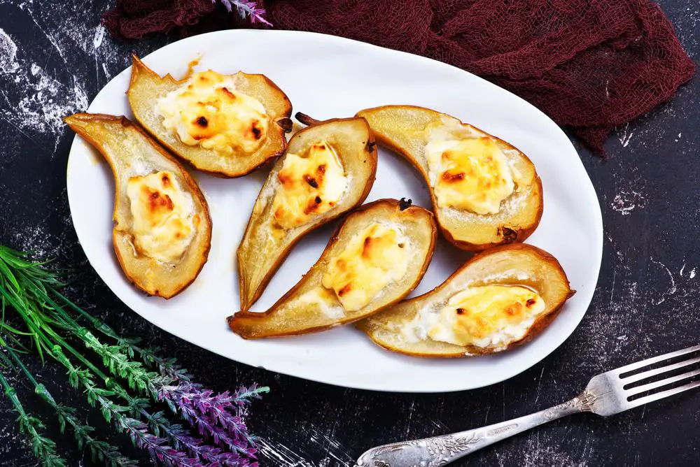 Pear and ricotta cheese is another weight-loss snack that kids love.