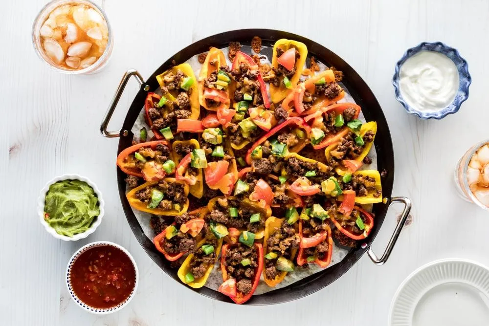 Guacamole and red bell pepper have a good balance of nutrients.